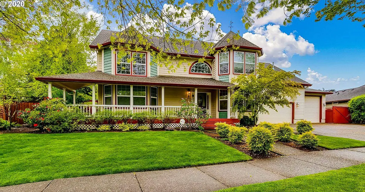 Exterior dry rot repair and repaint on craftsman home — Eugene OR